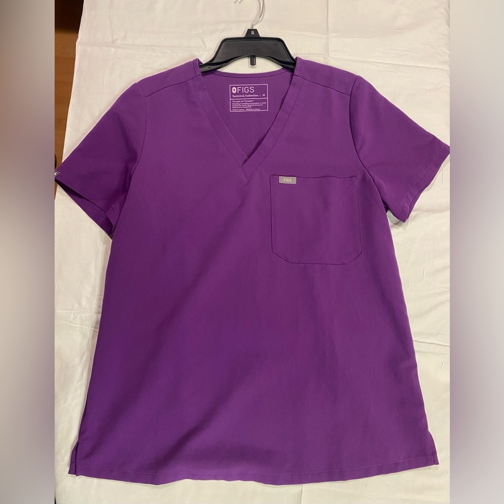 Figs Magic Purple Catarina One Pocket Scrub Top